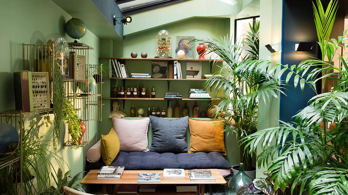 Uma vida mais verde: trazendo a natureza para dentro do apartamento com tendências mundiais