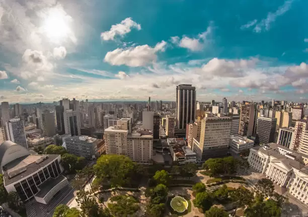 Os Melhores Bairros de Curitiba-PR e Suas Características