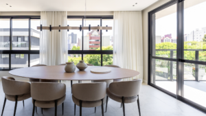  Detalhe de infraestrutura residencial com foco em isolamento acústico superior e desempenho construtivo
